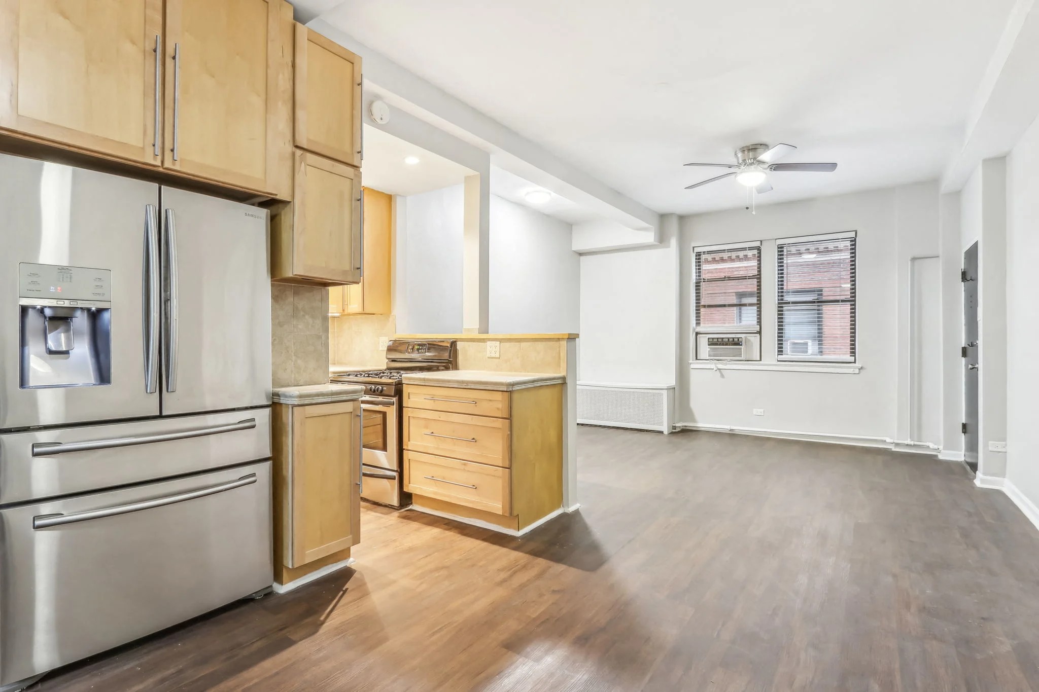 The Oliver on LaSalle kitchen with stainless steel appliances