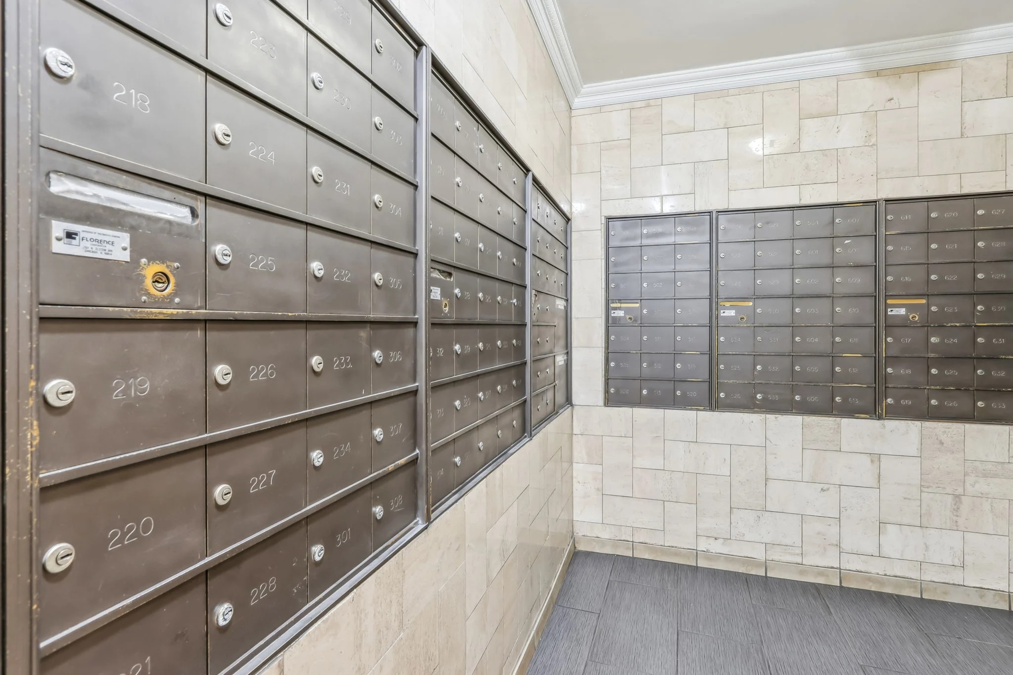 The Oliver on LaSalle mailroom