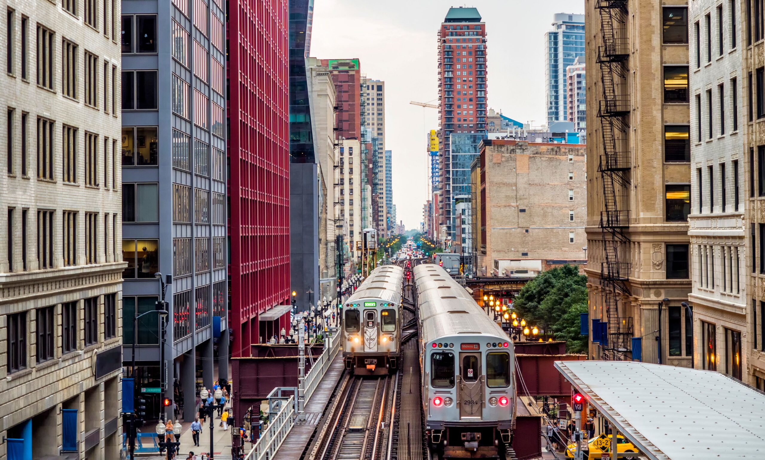chicago elevated trains on city tracks scaled